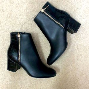 Brand New Ann Taylor Size 8.5 Ankle Boots